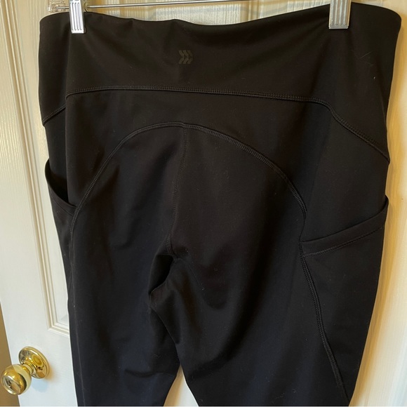 All In Motion High Rise Yoga Pant - Picture 2 of 5